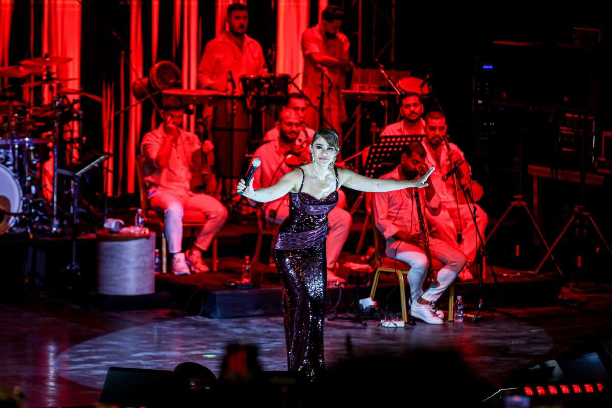 Derya Bedavacı’dan Bursalılara unutulmaz müzik ziyafeti!