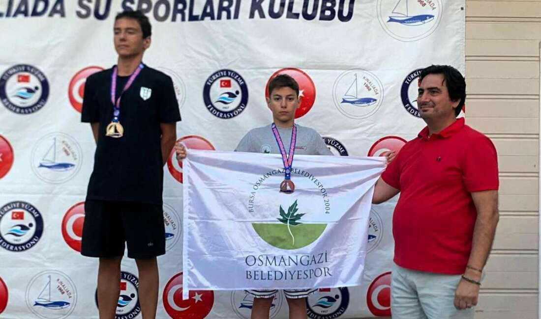 Osmangazi’nin genç yüzücüleri yine farkını ortaya koydu! Osmangazi Belediyespor Yüzme Takımı