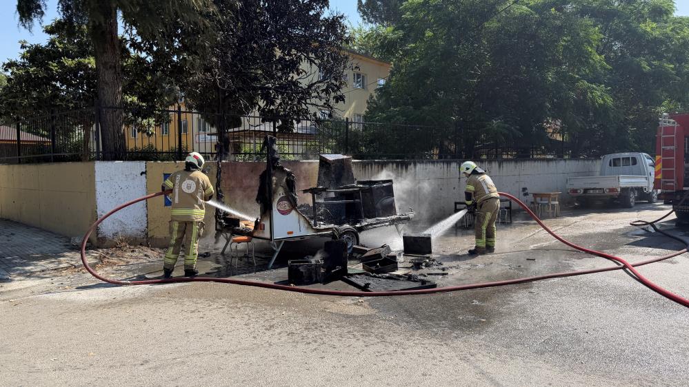 Bursa’da ekmek teknesi kullanılamaz hale geldi! Bursa'nın İznik ilçesinde park