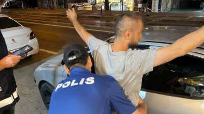 Bursa'da polis ekiplerince düzenlenen asayiş