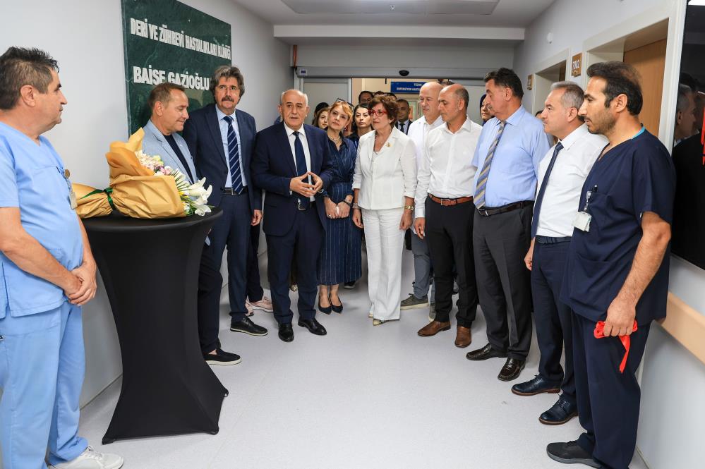 Bursa Uludağ Üniversitesi’nde yenilenen klinik hizmete açıldı