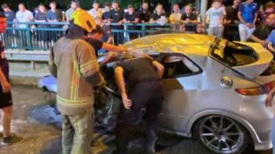 Bursa’da kontrolden çıkan otomobilin bariyerlere