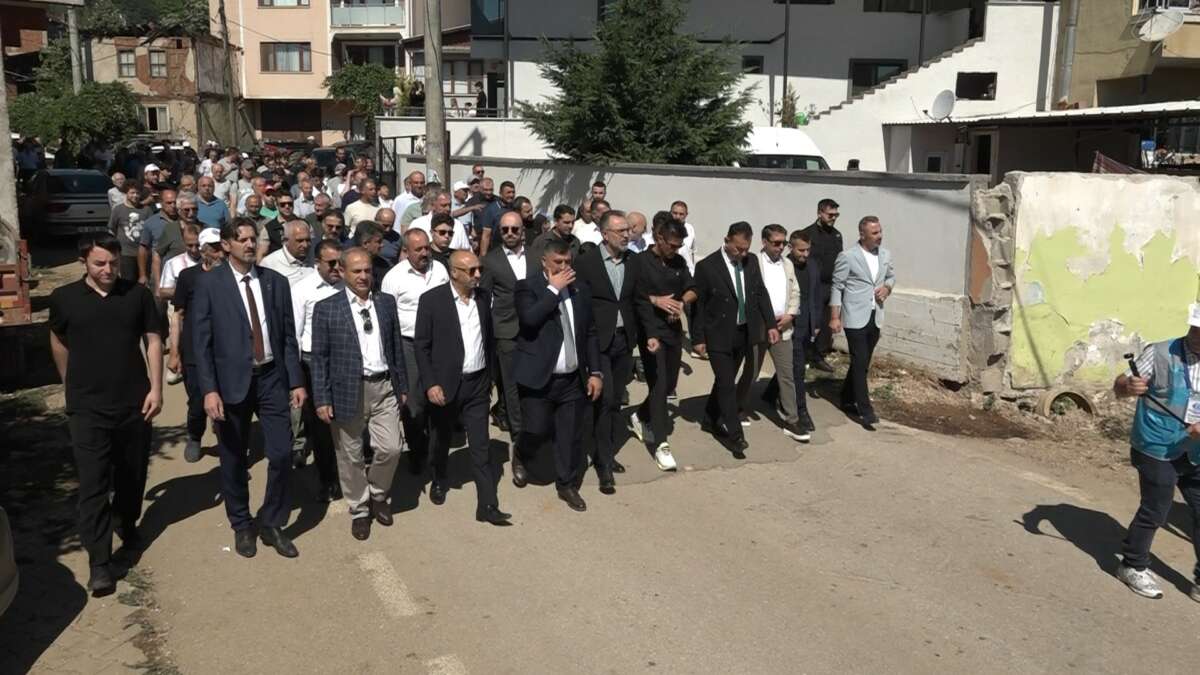 Kadınlar bir günlüğüne köy yönetimini devraldı