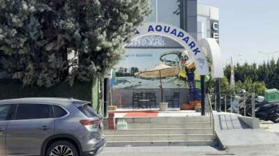 Bursa'da bir aquaparkta, dengesini kaybeden