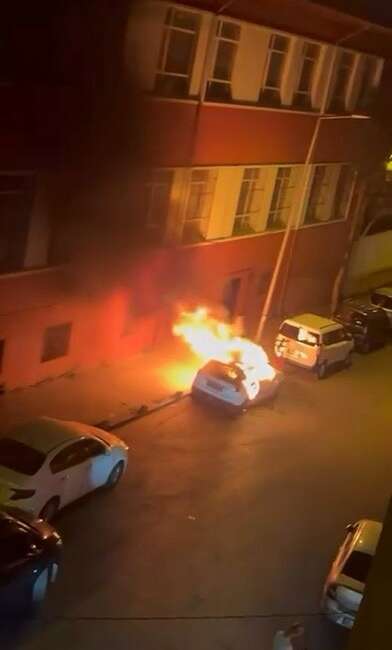 İstanbul'un Fatih ilçesinde gece