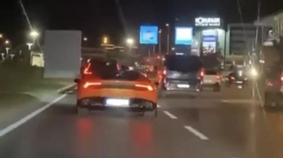 Bursa’da makas atarken çarptı, arkasına bile bakmadan kaçtı Bursa'da makas atarak