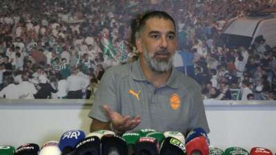 Arda Turan’dan Bursaspor’a ve taraftara övgü Arda Turan’dan Bursaspor’a ve taraftara övgü
