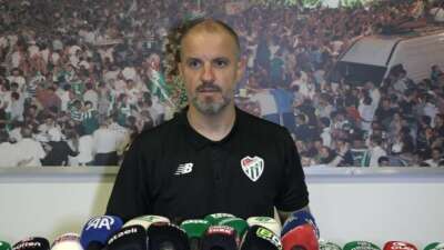 Bursaspor Teknik Direktörü Mustafa Er,