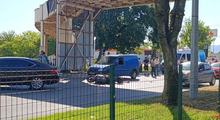 Bursa'nın Mudanya ilçesinde otomobille