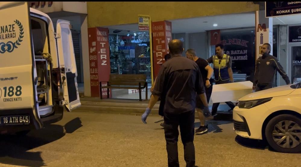 Bursa’da dehşet! Genç kadın evinde göğsünden vurulmuş halde bulundu… Bursa'nın Nilüfer ilçesinde 32