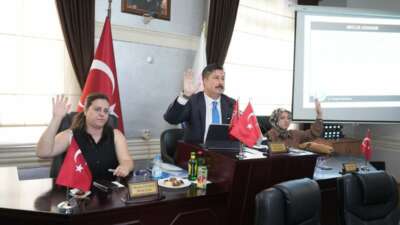 Yenişehir Belediye Başkanı Ercan Özel,
