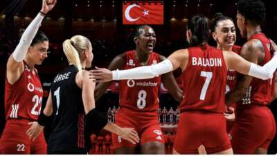 Türkiye sizinle gurur duyuyor; Finaldeyiz… Türkiye sizinle gurur duyuyor; Finaldeyiz…