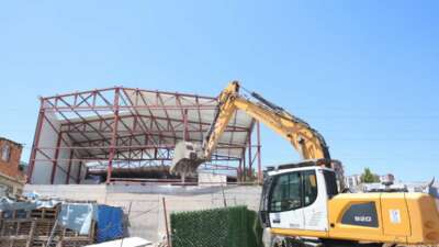 Osmangazi Belediyesi, Yunuseli Mahallesi’nde ruhsatsız