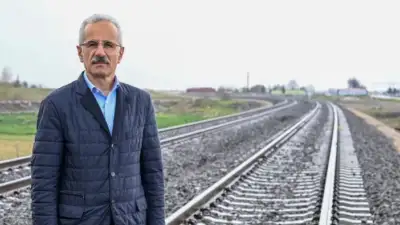 Ulaştırma ve Altyapı Bakanı Abdulkadir