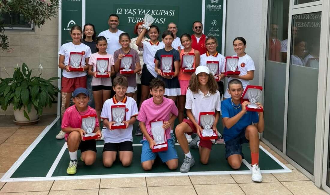 Osmangazili raket adından söz ettirrdi Osmangazi Belediyespor Tenis Takımı
