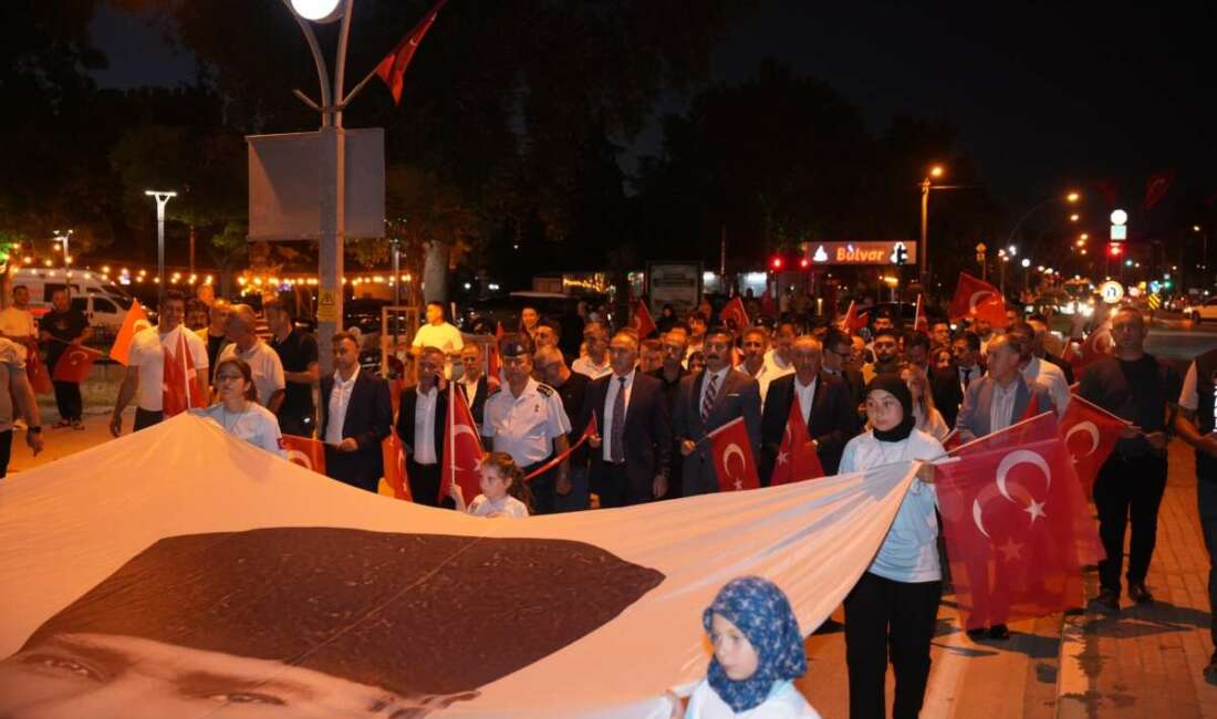 Başkan Ercan Özel: “15 Temmuz, milletimizin vatanına ve iradesine sahip çıktığı destansı direniştir” Yenişehir Belediyesi, 15 Temmuz