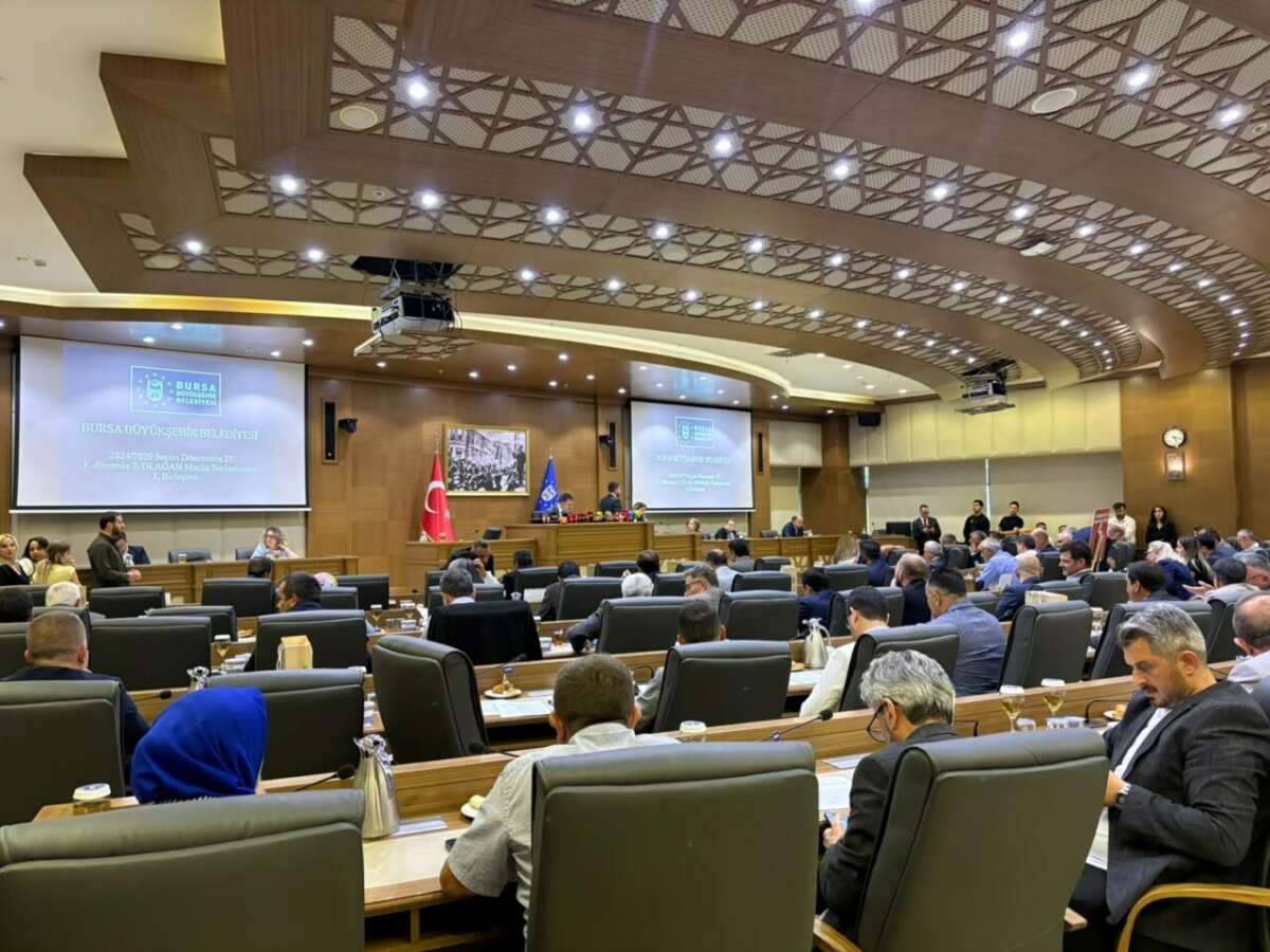 Kosova’ya itfaiye aracı hibesi tartışma yarattı