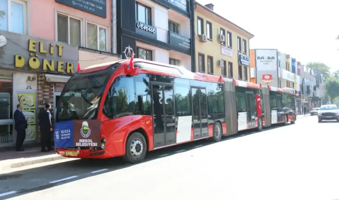 Bursa İnegöl’de tarihi gün; Metrobüs sevinci… Bursa Büyükşehir Belediyesi ve