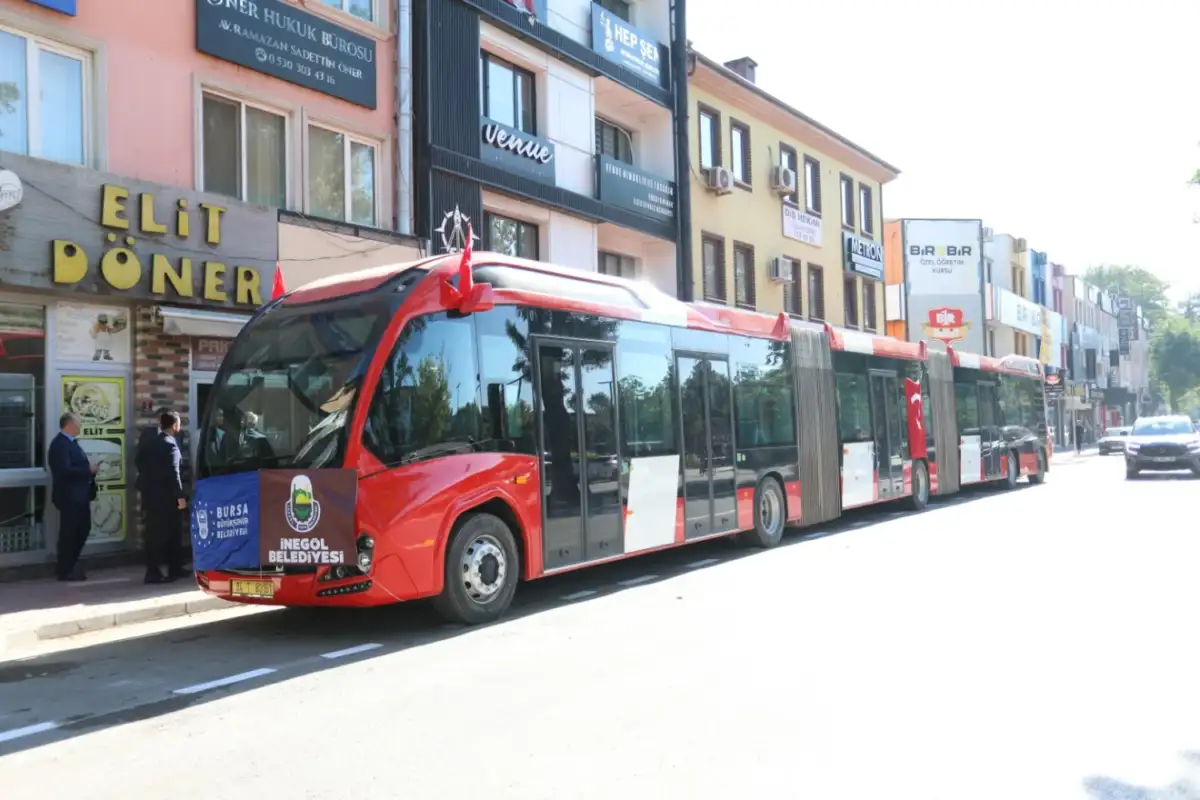 Bursa İnegöl’de tarihi gün; Metrobüs sevinci…