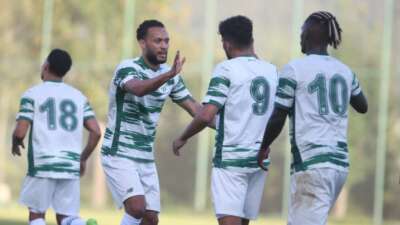 Şampiyon Bursaspor, Arda Turan’ın çalıştırdığı