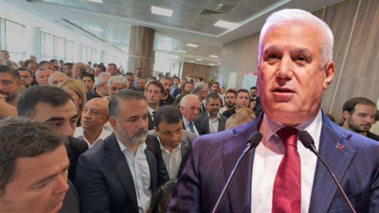 Büyükşehir Belediye Başkanı Mustafa