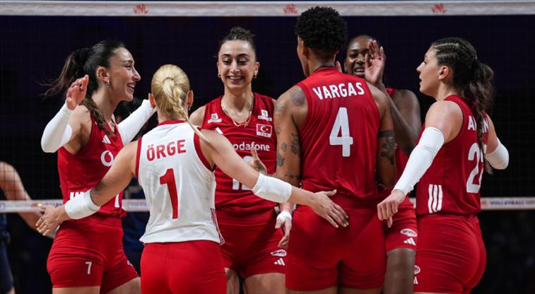 Milletler Ligi’nde şampiyon Filenin Sultanları! Tarih yazdık Voleybol Milletler Ligi final