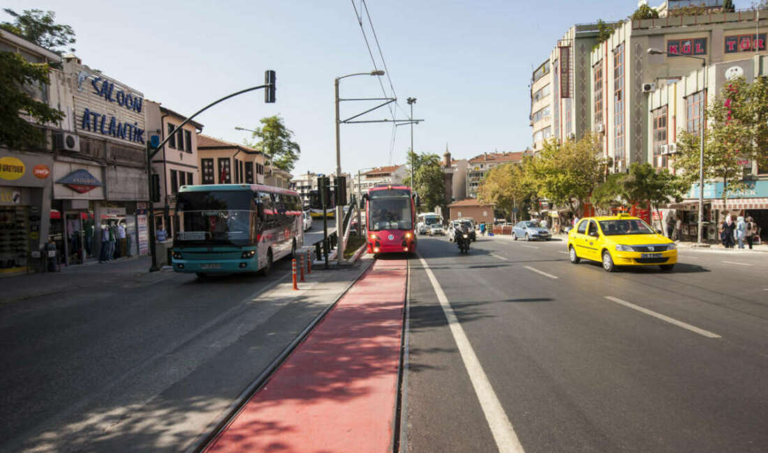 Bursa tramvay hattında yeni düzenleme; Yasaklar geldi… Bursa’da Kent Meydanı-Heykel T1