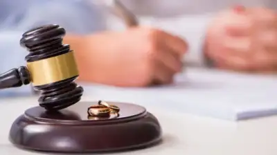 Yargıtay, 43 yıllık boşanmada kadını