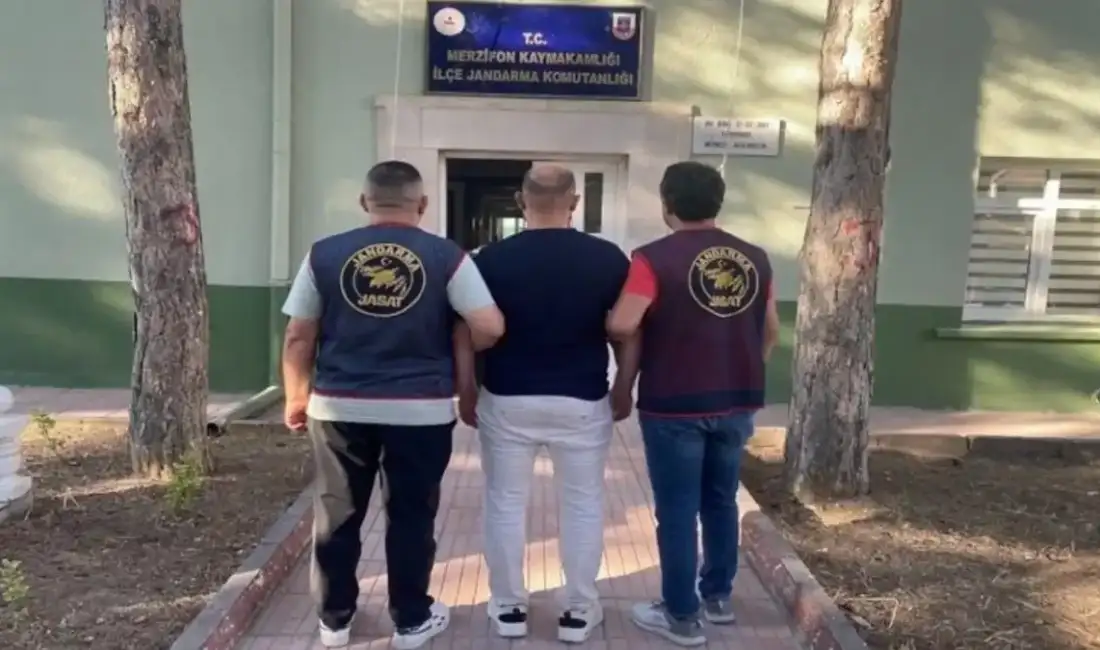 Interpol tarafından kırmızı bültenle aranıyordu Türkiye’de yakalandı! Almanya'da adam öldürmeye teşebbüs