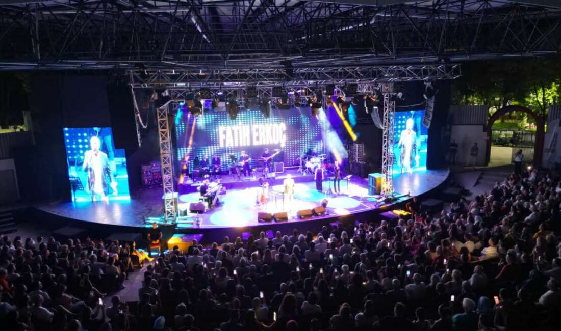 Fatih Erkoç, Bursalılara unutulmaz bir gece yaşattı! Bursa Büyükşehir Belediyesi’nin köklü