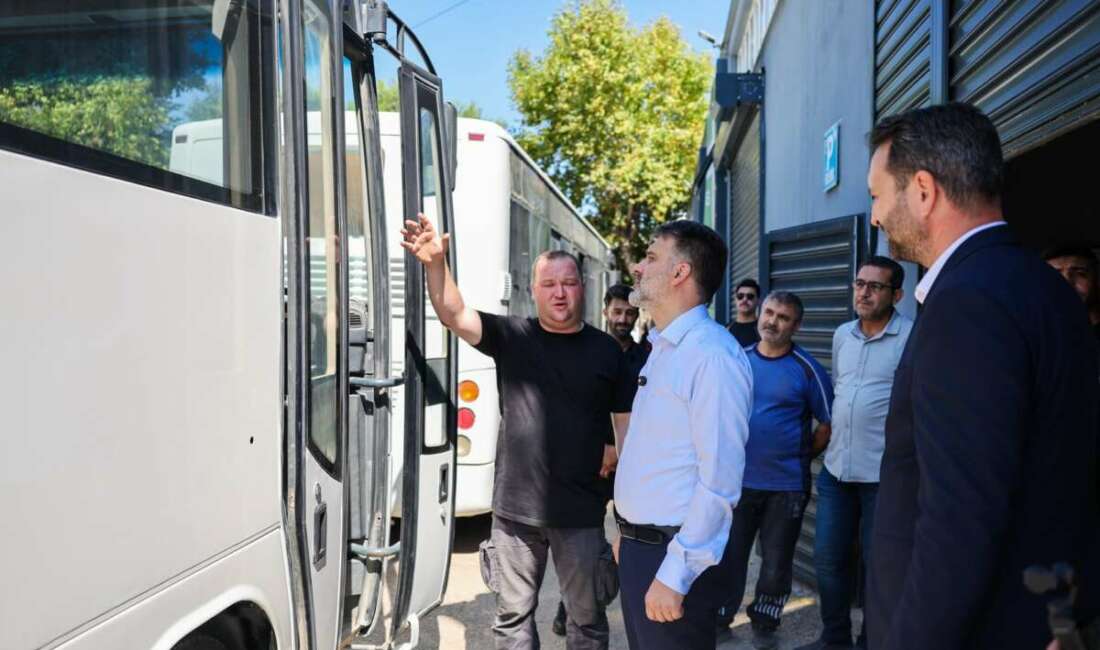 Bursa Büyükşehir’den olası afetlere hazırlık; Şahin Biba, araçları inceledi Bursa Büyükşehir’den olası afetlere hazırlık; Şahin Biba, araçları inceledi