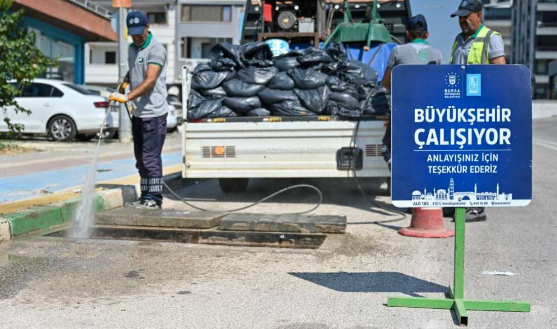 Bursa’da yağmur suyu altyapısına sonbahar temizliği! Bursa Büyükşehir Belediyesi,