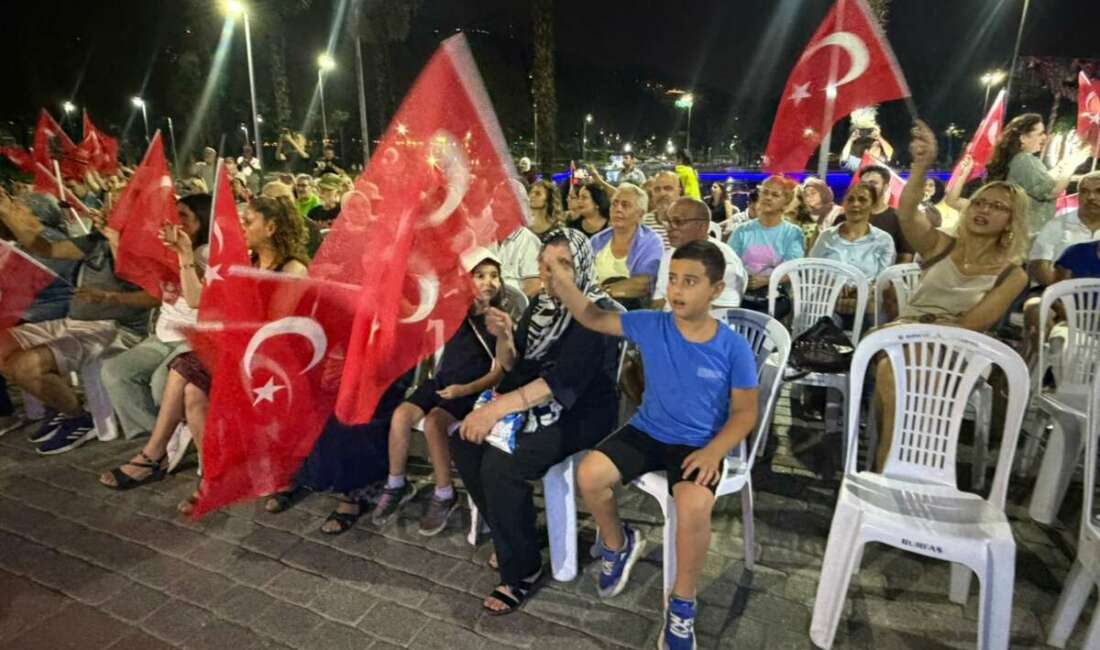 Bursa’da Zafer Bayramı coşkusu sürüyor; Türk Sanat Müziği konseri mest etti Bursa Büyükşehir Belediyesi, 30