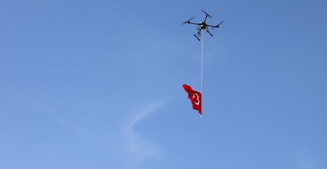 Bursa’da havacılık tutkunları Zafer Bayramı coşkusuna ortak oldu! Bursa Büyükşehir Belediyesi, 30