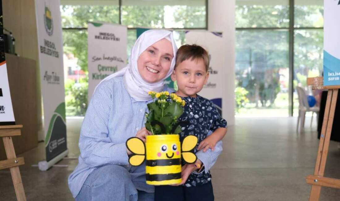 Bursa İnegöl’de çocuklar plastik atıkları saksıya dönüştürdü! İnegöl Belediyesi tarafından düzenlenen