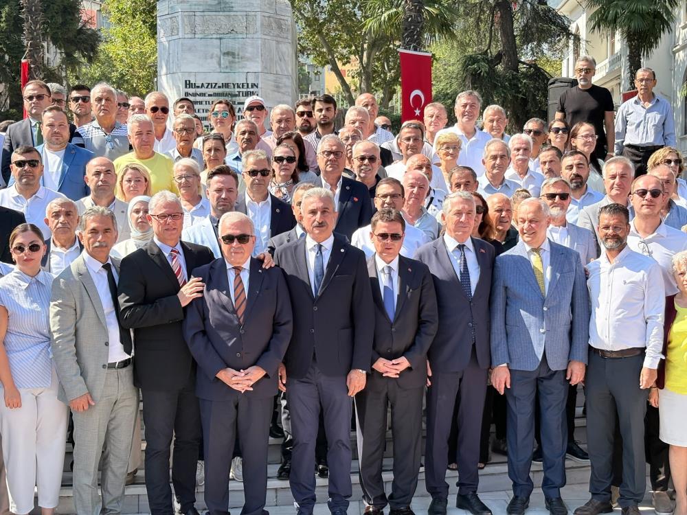 Bursa’da CHP’den ayrıldılar Yeni Parti’ye geçtiler