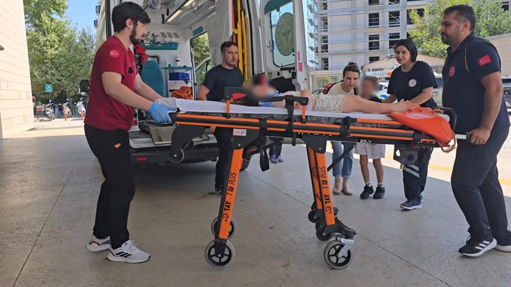 Bursa’da kontrolsüz kavşak kabusu; 2’si çocuk 3 yaralı… Bursa'nın İnegöl ilçesinde otomobil