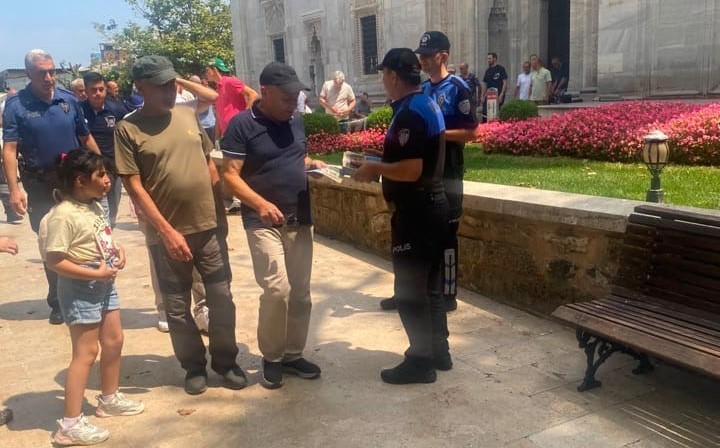 Bursa’da cuma namazı sonrası polisten dikkat çeken uygulama! Bursa’da polis ekipleri, Yıldırım