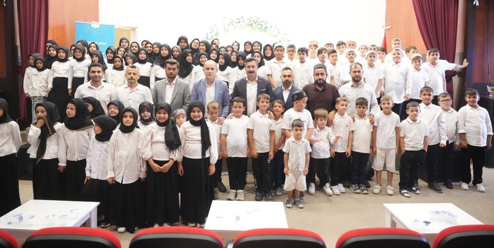 Başkan Ercan Özel: “Gençliğe yapılan yatırım geleceğe yapılan yatırımdır” Yenişehir'de Türkiye Gençlik Vakfı