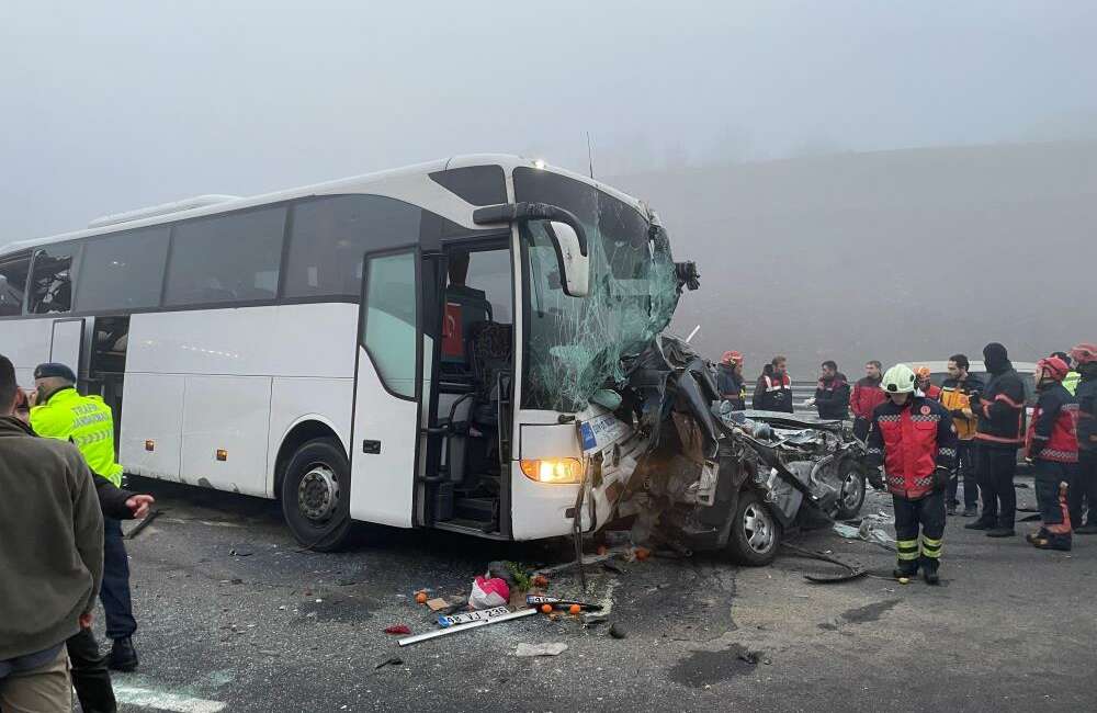 Trafik kazaları can yakmaya devam ediyor; Bursa’da 33 kişi hayatını kaybetti Emniyet Genel Müdürlüğü, yılın