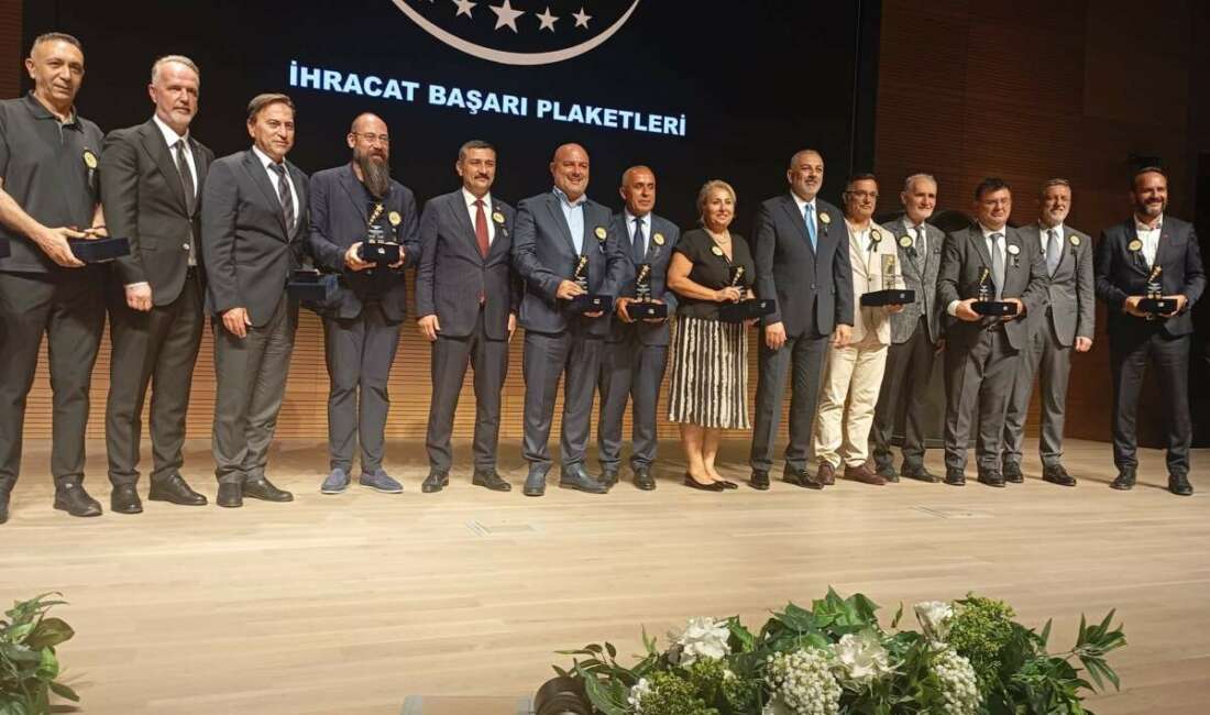 Orhangazi TSO 100. yılını ödüllerle kutladı Orhangazi Ticaret ve Sanayi