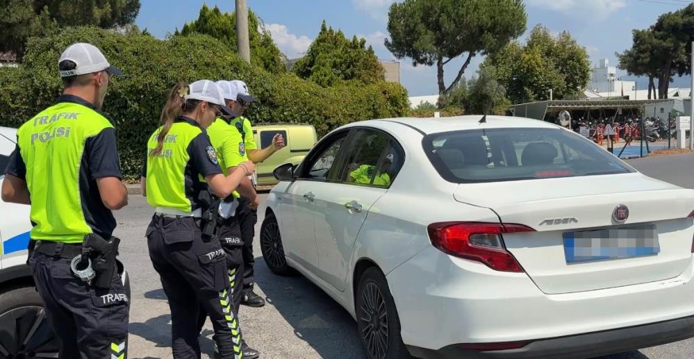 Bursa’da korsan taksiciliğe geçit yok Bursa’da gerçekleştirilen denetimde 16