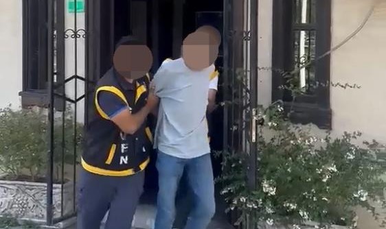 Bursa polisi o tuzağa düşmedi; Saçını kazıttı, yine kaçamadı… Bursa polisi o tuzağa düşmedi; Saçını kazıttı, yine kaçamadı…