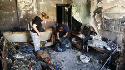 Hatay'da patlamalarla birlikte alevlere teslim
