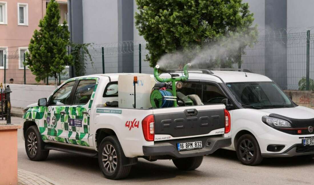 Bursa’da 90 araç ve 238 personelle ilaçlama seferberliği Bursa Büyükşehir Belediyesi, 17 ilçede