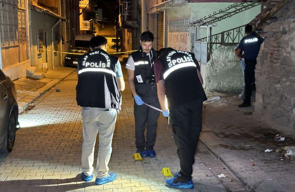 Bıçaklı ve pompalı tüfekli kavga: 1 ağır yaralı Uşak'ta 3 kişi arasında