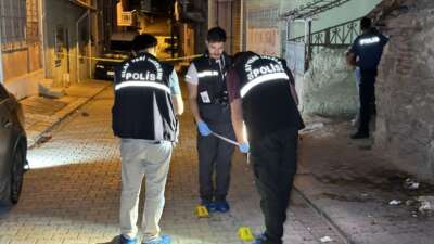 Uşak'ta 3 kişi arasında çıkan