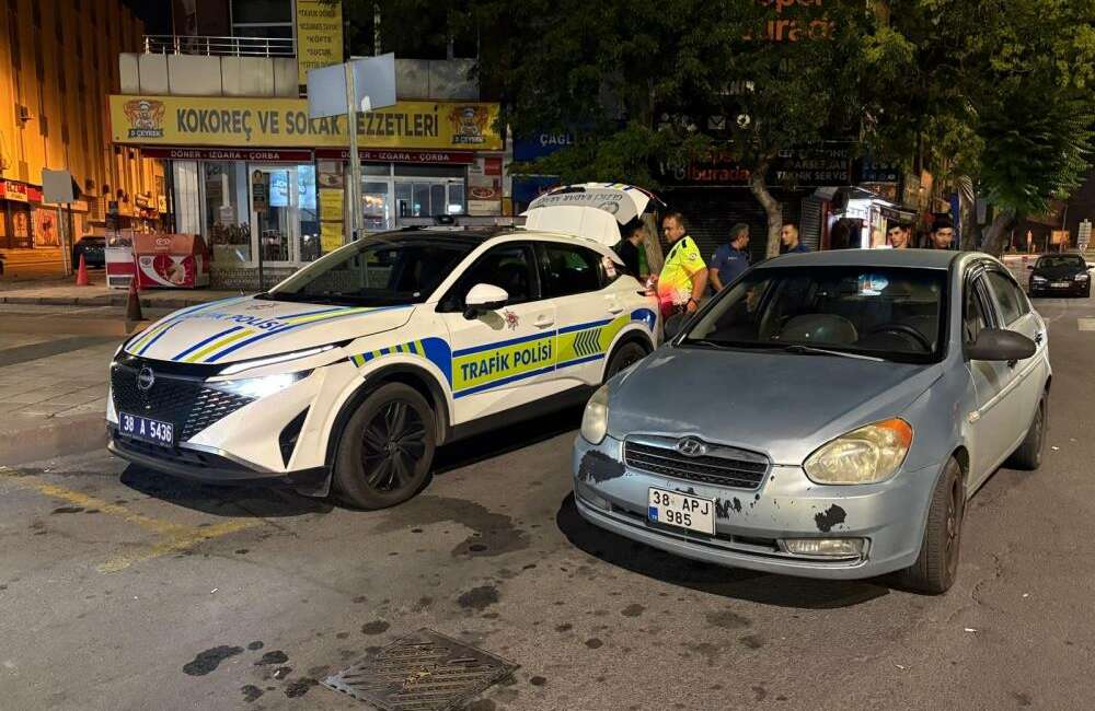Korsan taksicilik yapan sürücüye ağır ceza Kayseri'nin Melikgazi ilçesinde polis