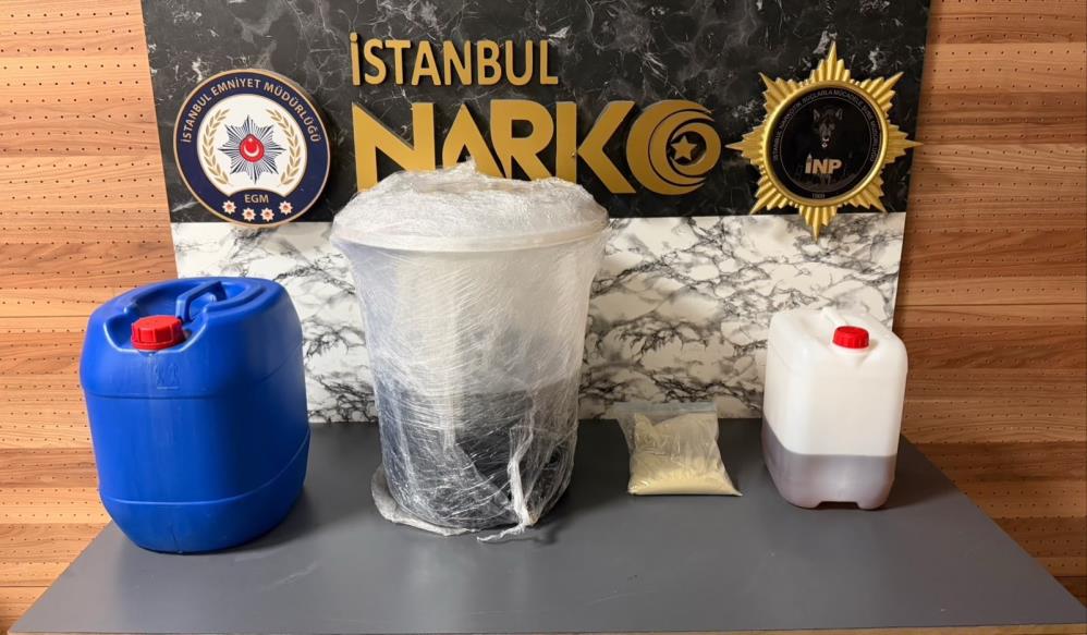 İstanbul’da yüklü miktarda uyuşturucu ele geçirildi İstanbul'un Kadıköy ilçesinde