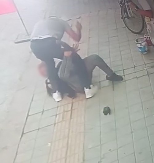 Kütahya'da bir kadın eski